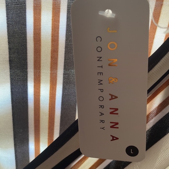 Jon & Anna Contemporary Large Dress - Picture 2 of 3